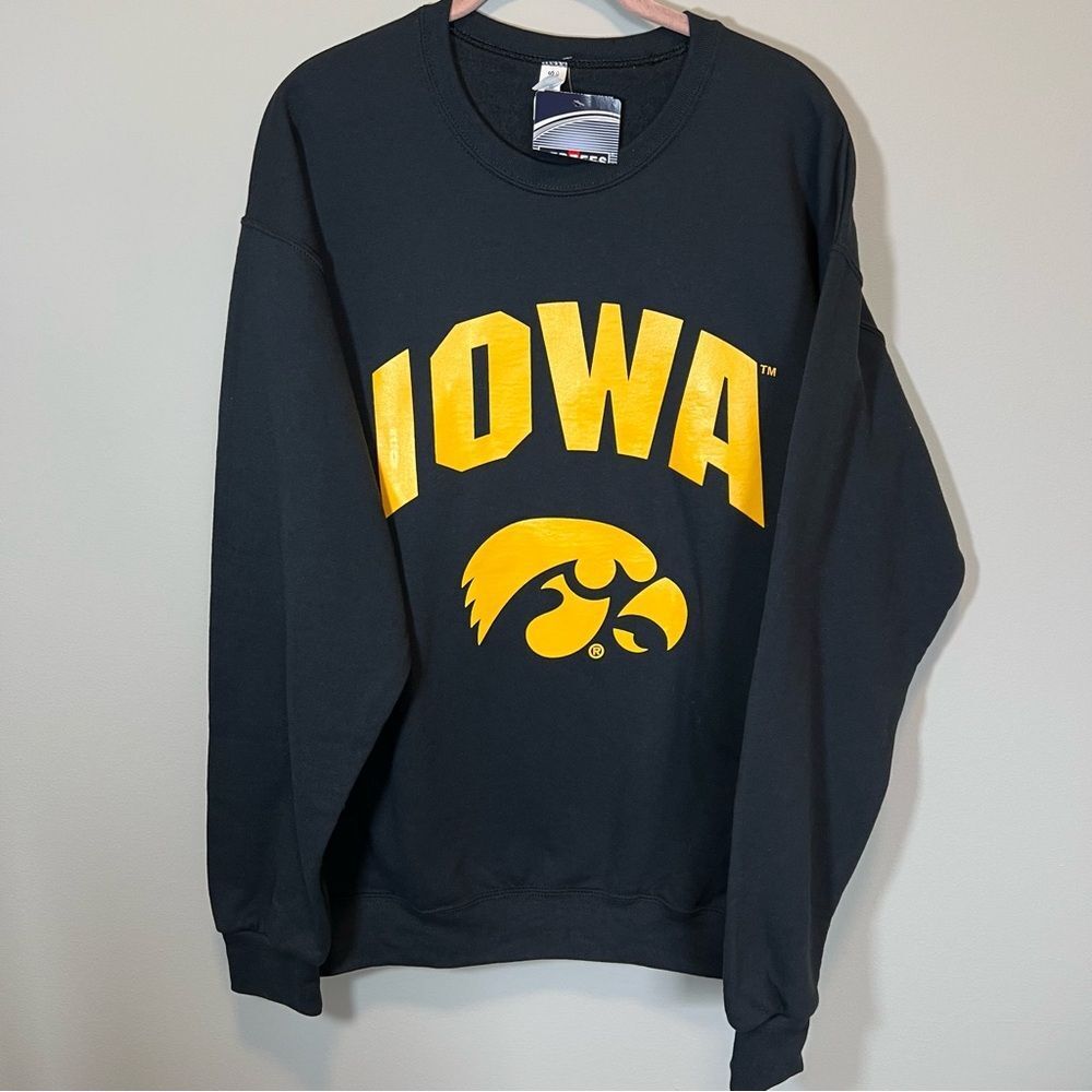 Jerzees Black‎ Iowa Hawkeyes Crewneck Sweatshirt Large NWT